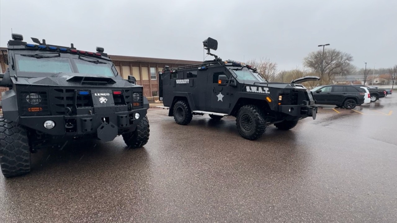 43-hour Mankato standoff ends with missing child found safely.