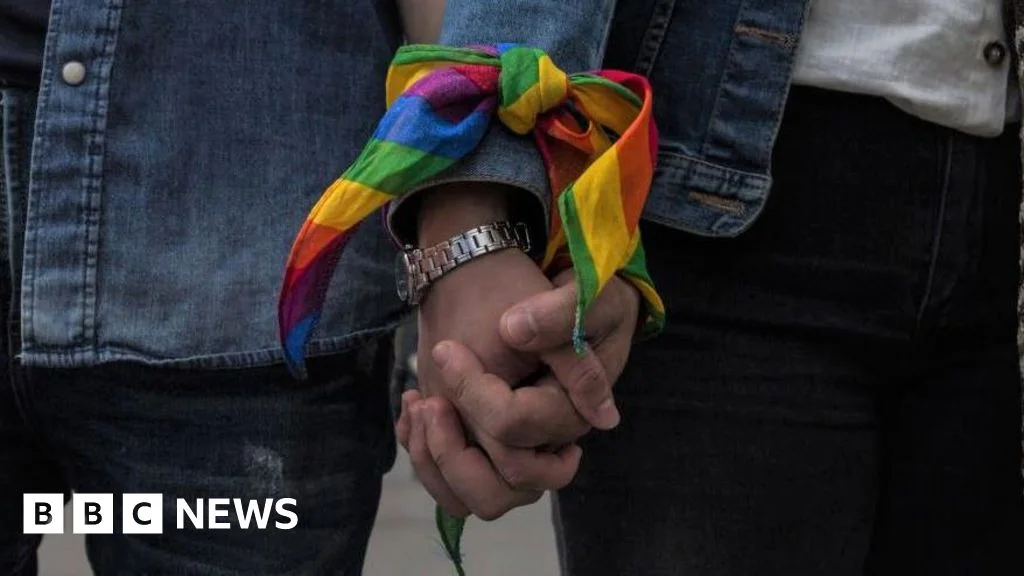 China Removes Major Gay Dating Apps from App Stores