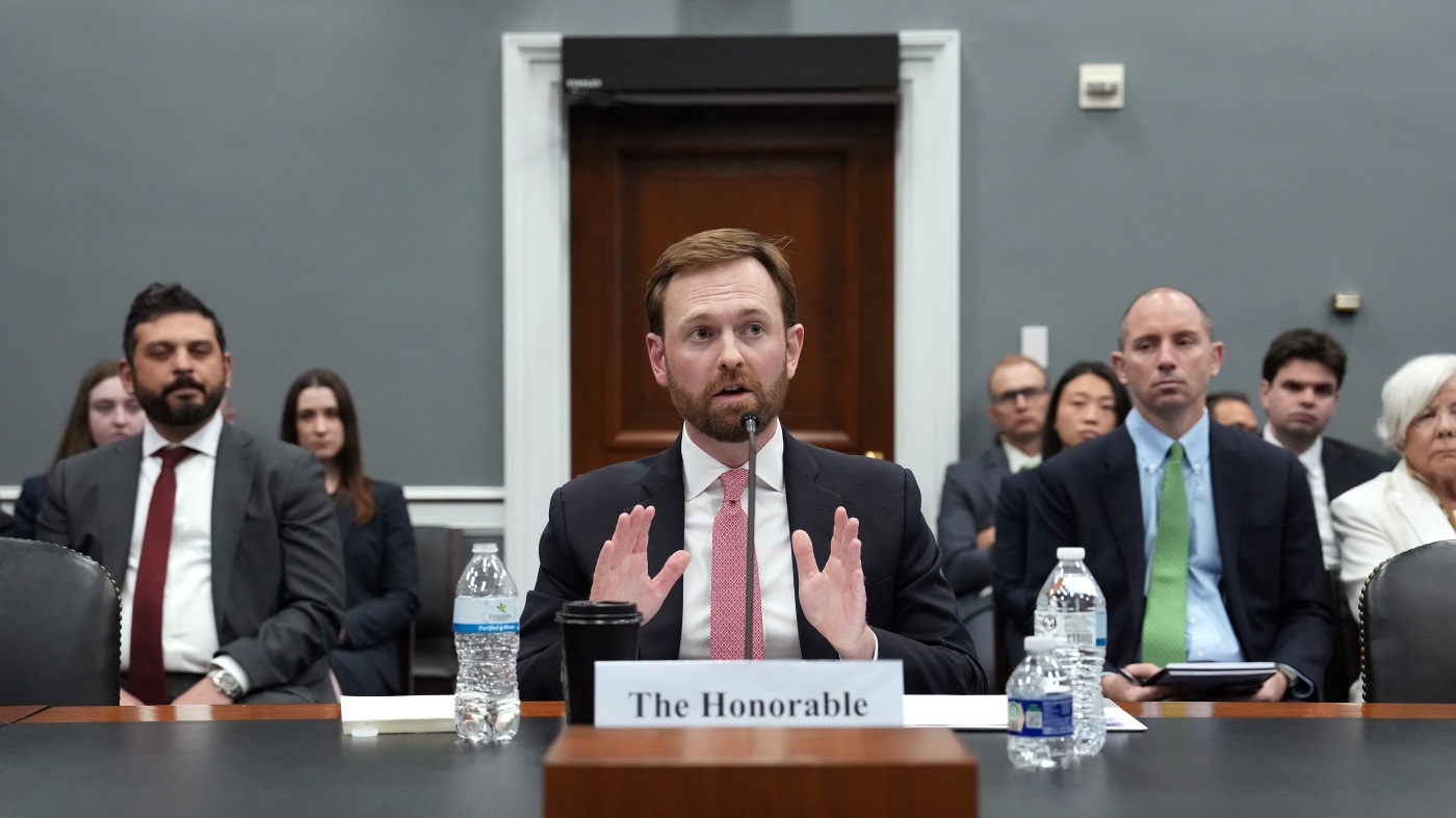 Featured image for FTC Under Trump Eases Noncompete Restrictions Amid Enforcement Actions