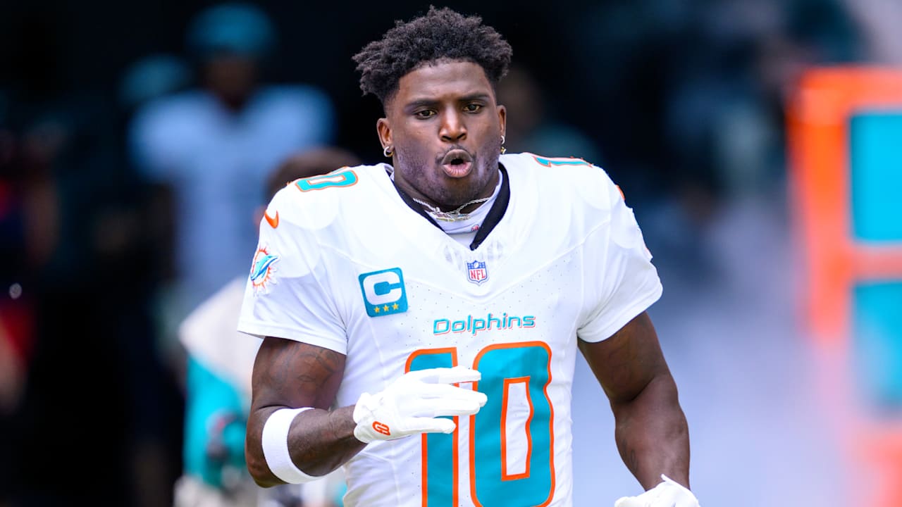 Tyreek Hill Confirmed Active for Dolphins vs. Rams on Monday Night