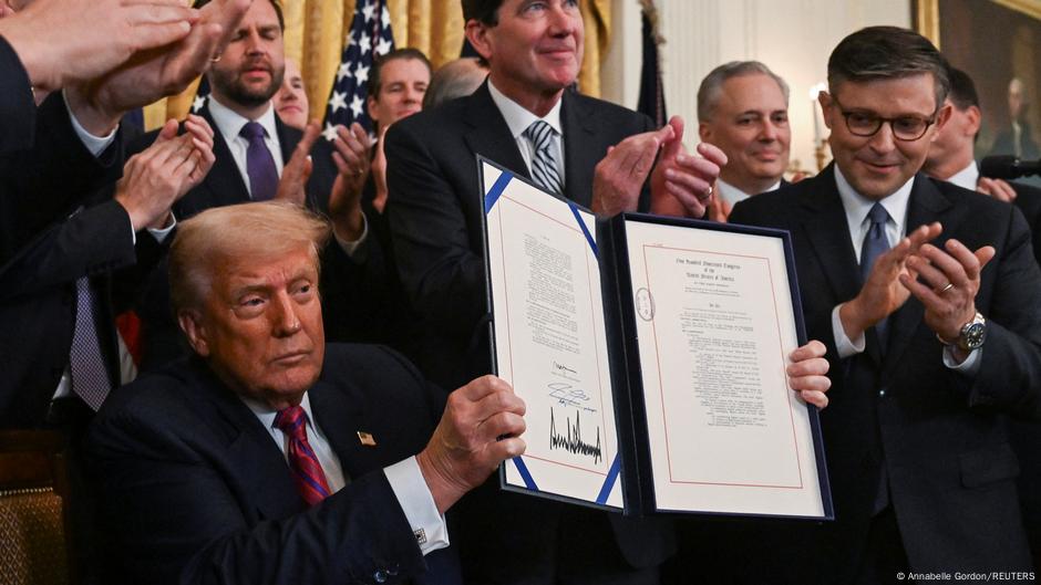 Featured image for Trump Signs Law to Boost US Crypto and Stablecoins