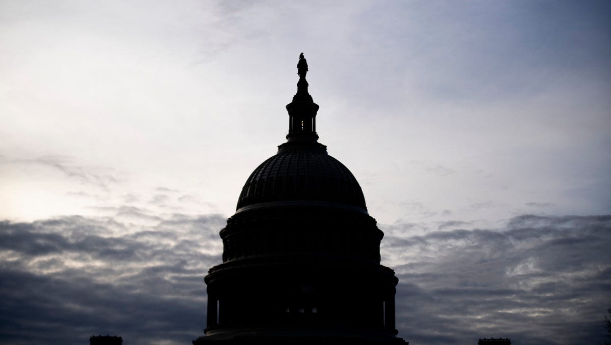 The Impact of Government Shutdowns on Markets and IPOs