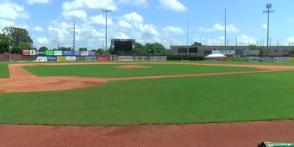 Evansville officials discuss possibility of hosting MLB game.