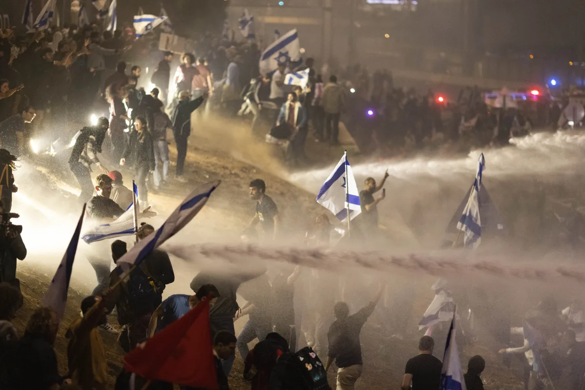 Israel's largest union strikes against Netanyahu's plans.