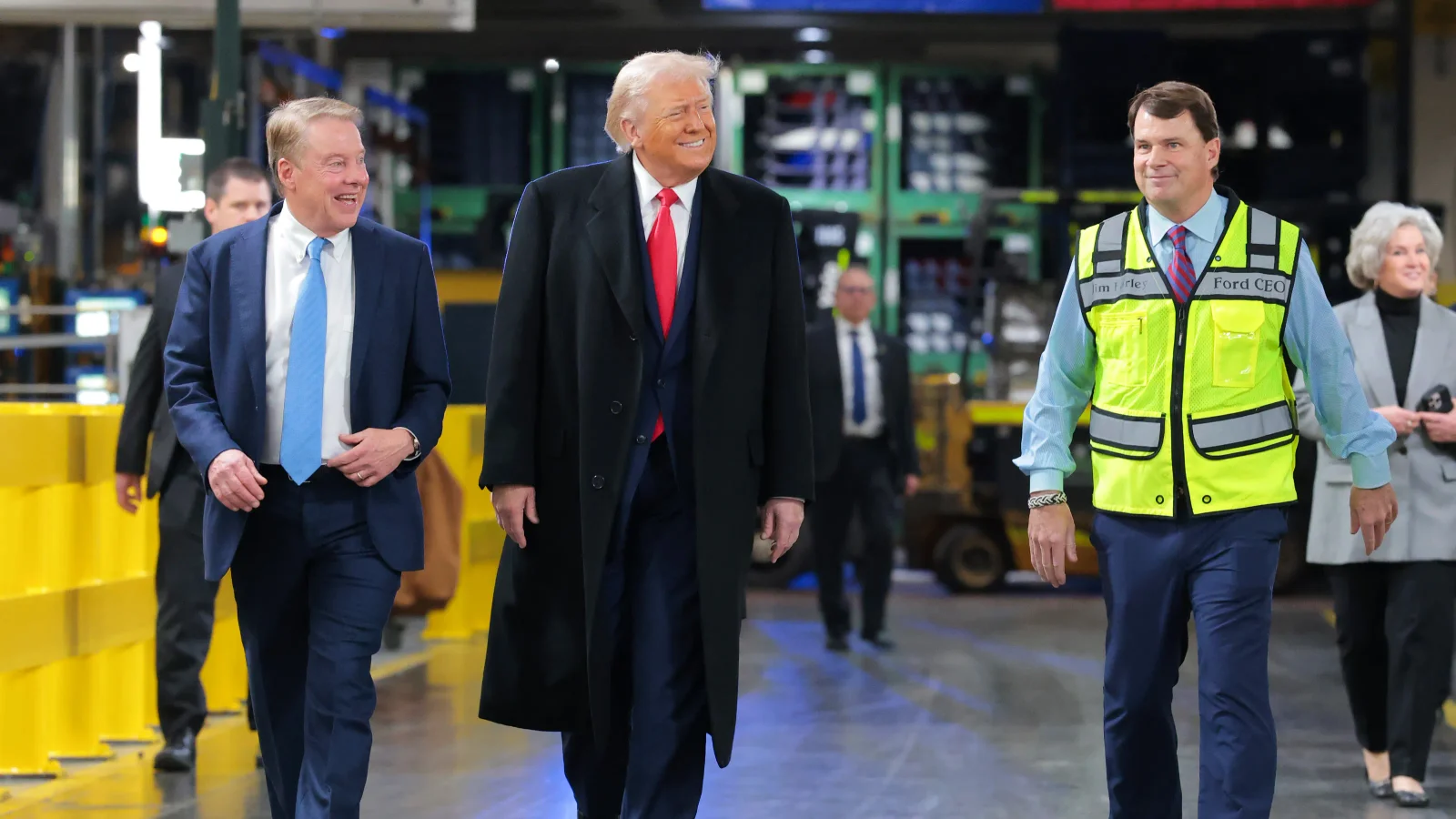 Trump flashes middle finger at Dearborn Ford plant heckler