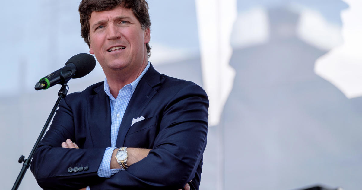 Fox News Demands Tucker Carlson Stop Twitter Show and Videos.