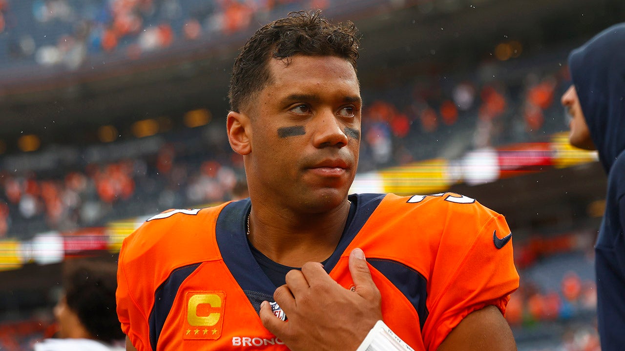 Steelers Considering Cutting Russell Wilson, NFL Executive Suggests