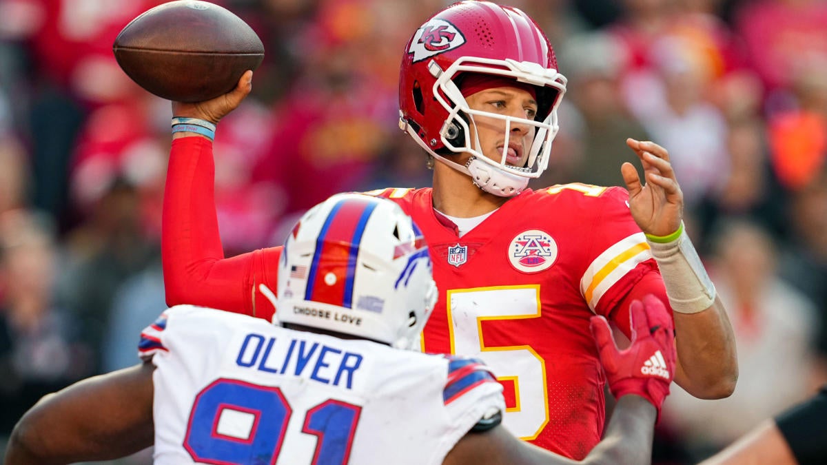 Featured image for "Fantasy Football 2023 Rankings: Mahomes, Pollard, and Top Week 3 Picks and Predictions"