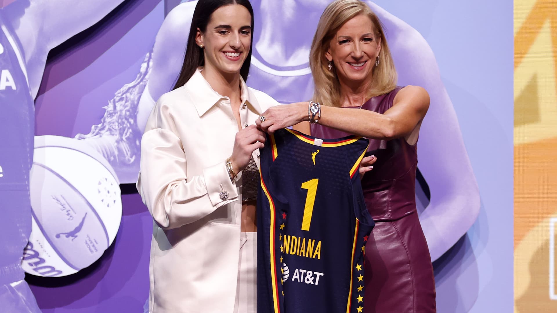 "Caitlin Clark's WNBA Salary: Debunking Misconceptions and Comparisons"