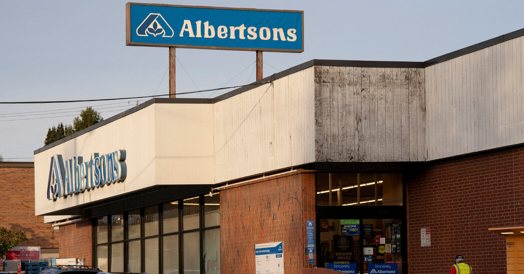 Featured image for Albertsons Sues Kroger After Merger Deal Falls Apart