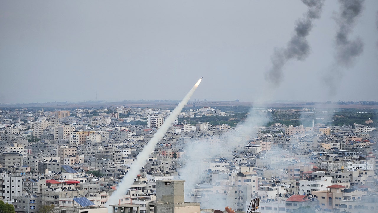 Escalating Middle East Conflict: Tourists from Texas Seek Shelter in Israel