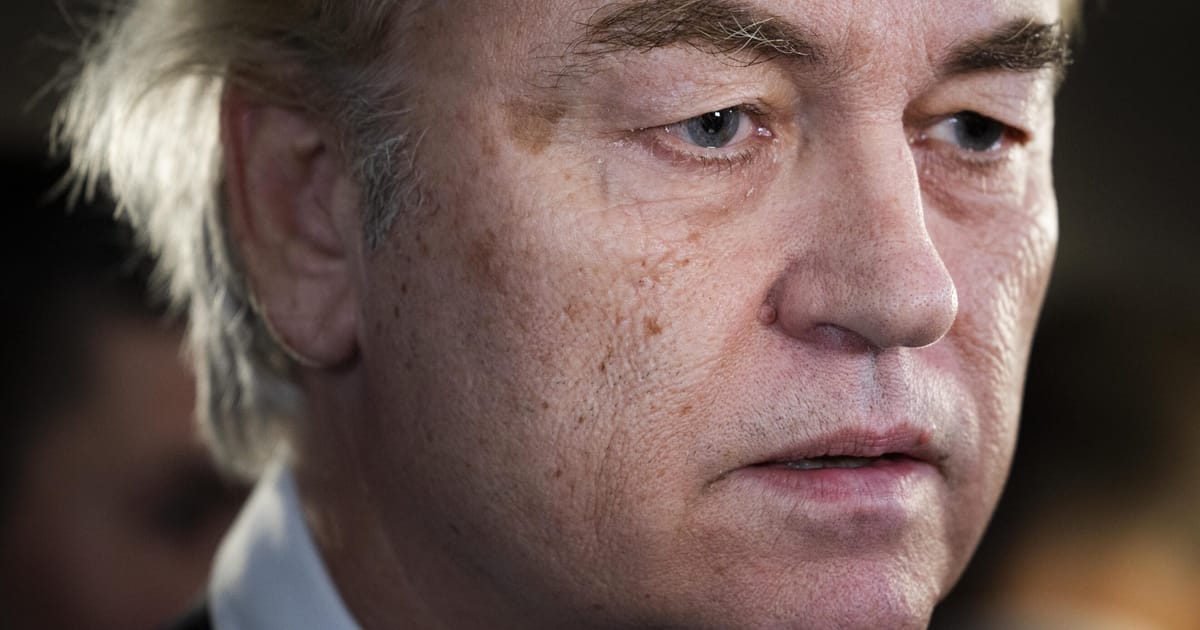 Featured image for Dutch Government Collapses as Wilders' Far-Right Party Exits Coalition