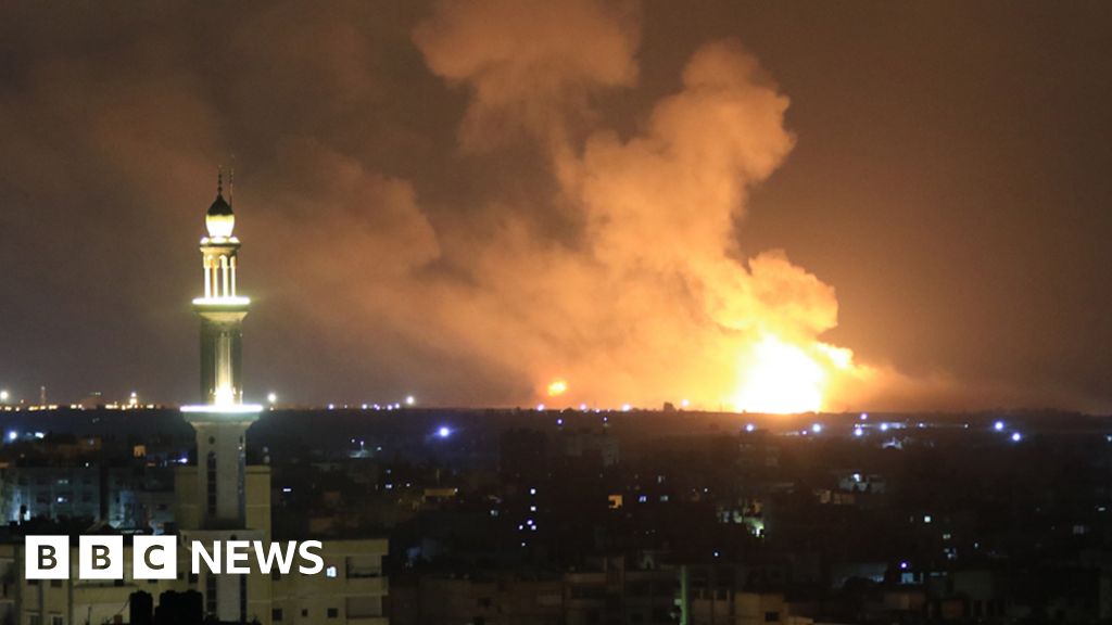 Israeli airstrikes target Islamic Jihad leaders in Gaza, leaving multiple dead.