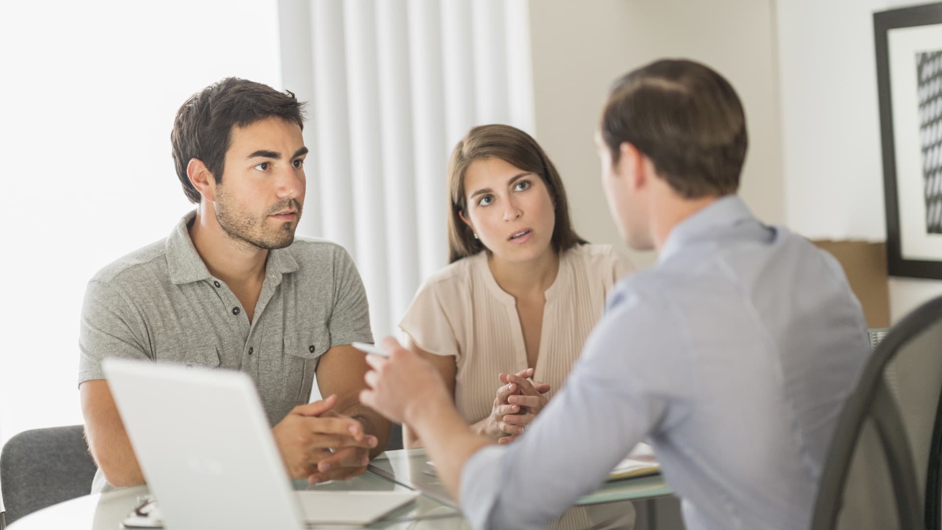 Navigating a Credit Crisis: Tips for Preparation and Recovery