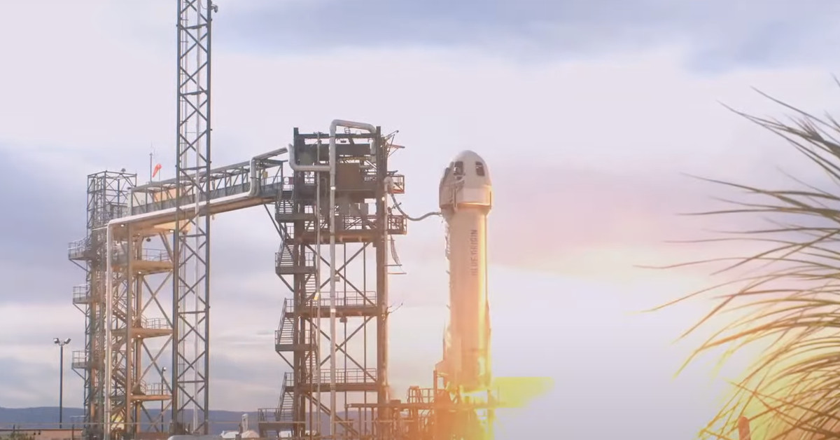 Blue Origin's New Shepard booster triumphantly returns to flight after delay