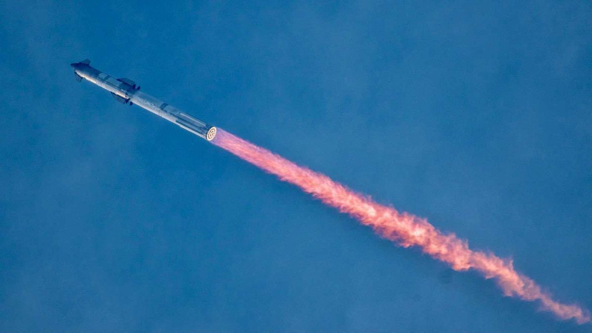 "SpaceX's Starship Rocket Lost on Third Test Flight"