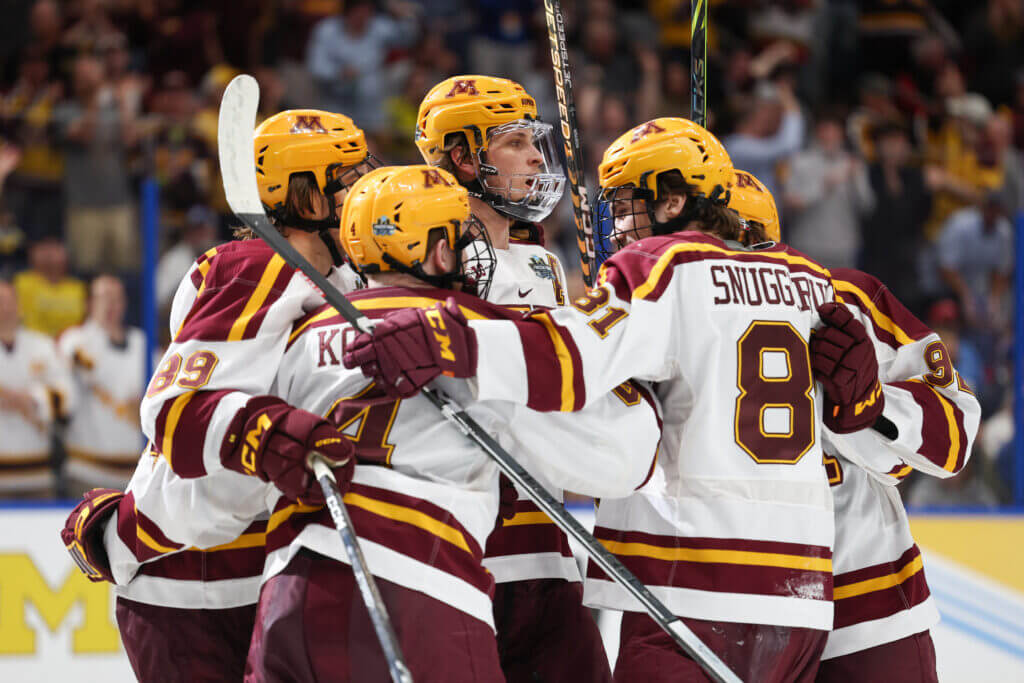 Featured image for Minnesota advances to NCAA men's Frozen Four final after defeating Boston University.