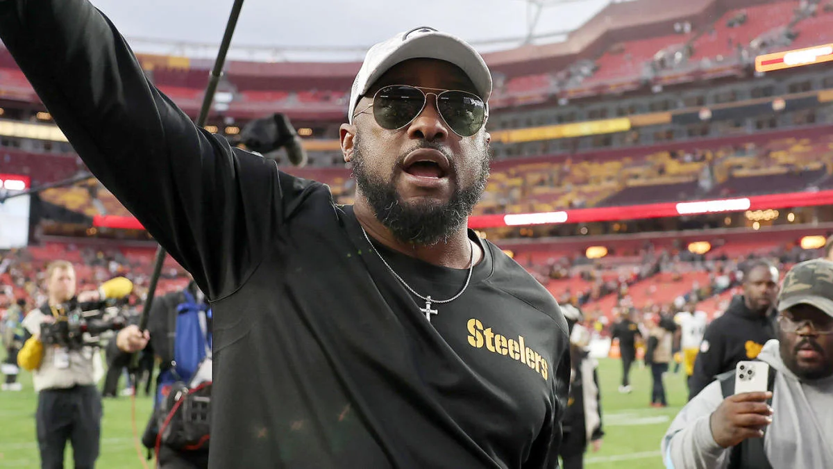 NFL Week 10 Highlights: Chiefs Stay Unbeaten, Cowboys Falter, Steelers Shine