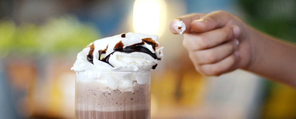 Featured image for High-Fat Meal Impairs Brain Blood Flow, Study Shows