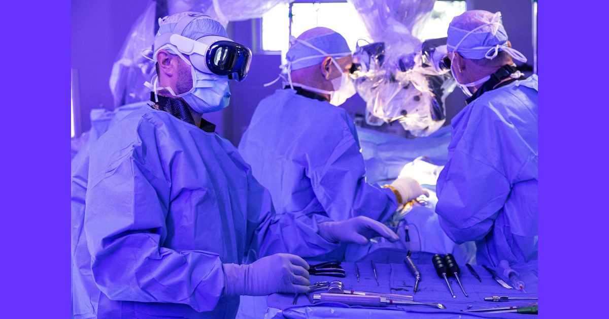 "Revolutionizing Surgery: Apple Vision Pro's Impact on Healthcare"