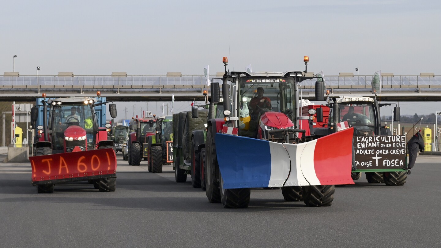 "French Farmers Tighten Grip on Paris in Protest Siege"