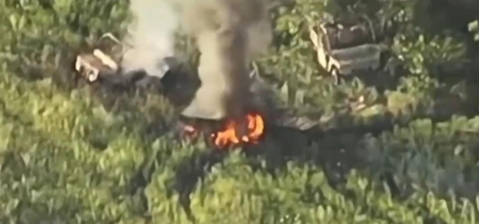 Featured image for Russian Soldiers Advance on Ukrainian Lines Using Golf Carts