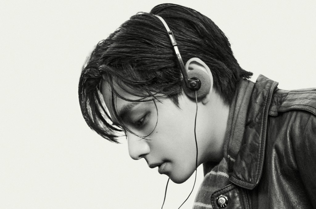 Featured image for BTS' V Drops New Solo Single 'FRI(END)S': Watch the MV Now