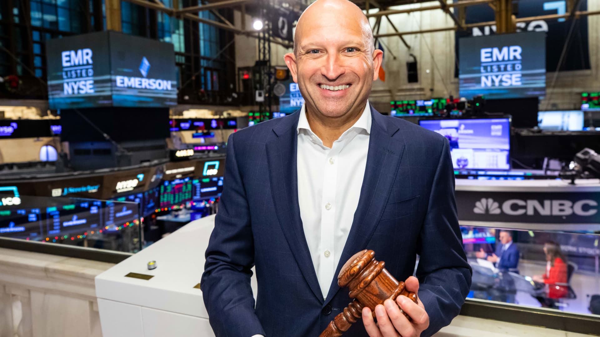 Featured image for Emerson Electric acquires National Instruments for $8.2 billion to advance global automation leadership.