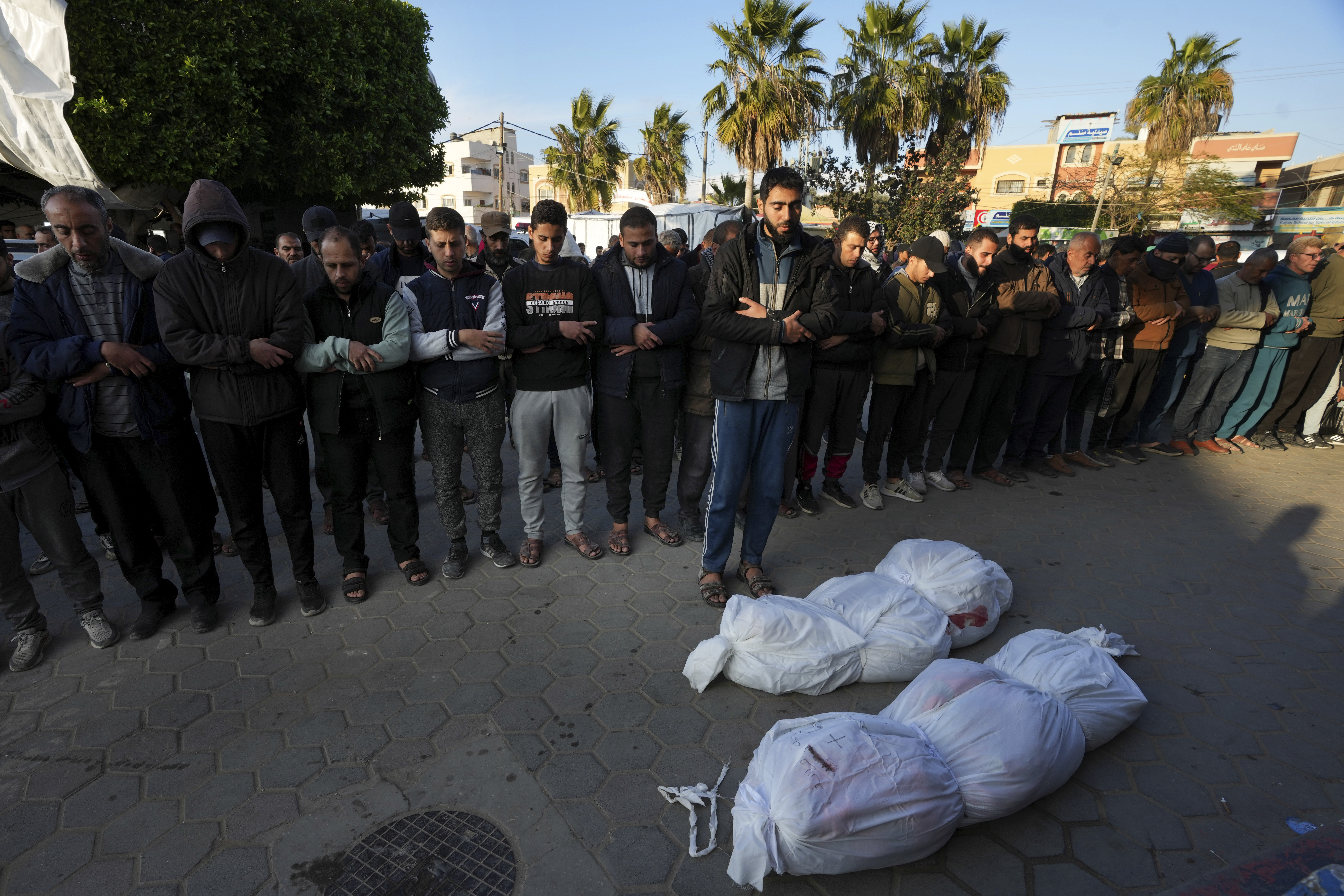 "US Vows to Block UN Resolution as Israel Strikes Gaza"