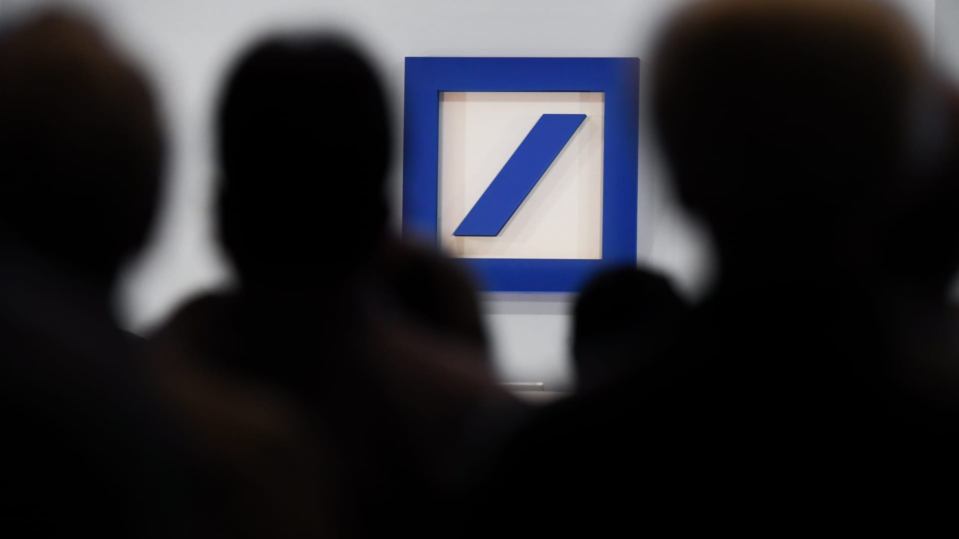 Featured image for Deutsche Bank's Troubles Cause Global Concerns