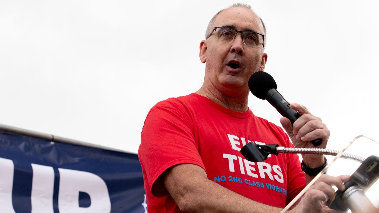 UAW Accuses Honda, Hyundai, Volkswagen of Union-Busting: Workers Fight Back