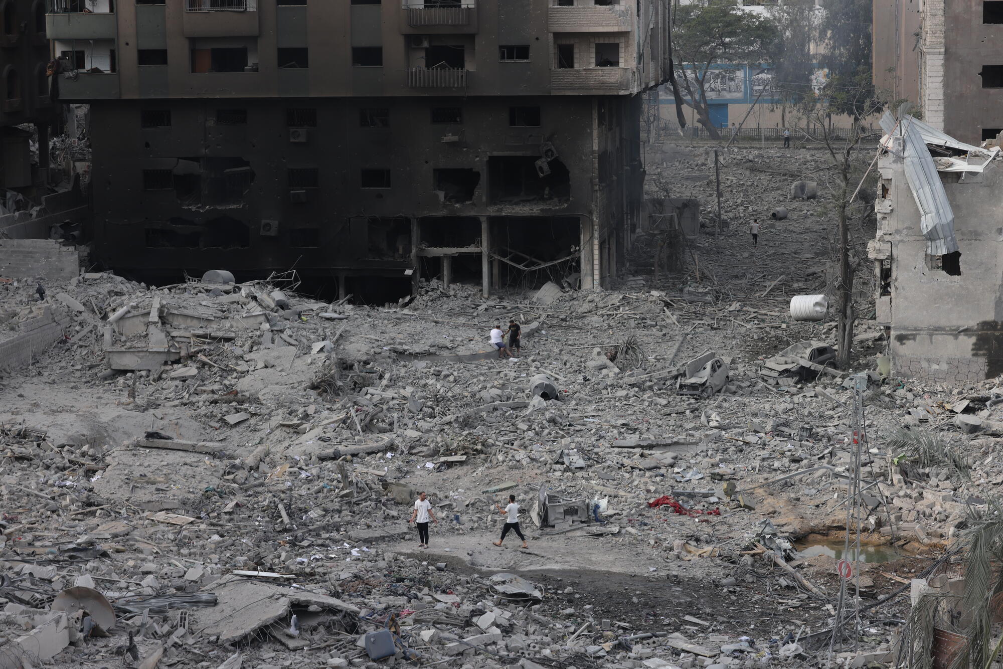 Featured image for "UN Briefing: US Veto of Gaza Cease-Fire, Deadly Strikes and Key Events"