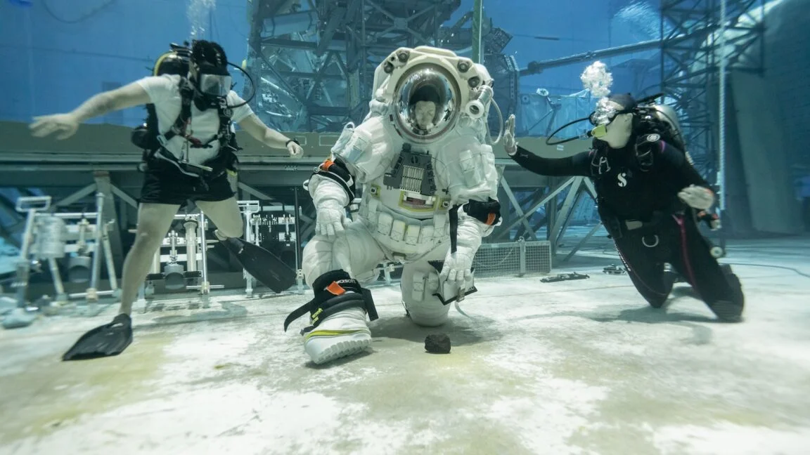 Artemis Moon Suits Still Tricky: Mobility and Weight Remain Hurdles