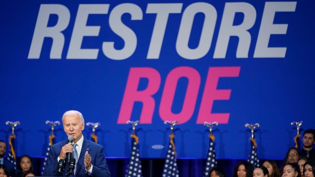 "US Health and Human Services Secretary Visits Planned Parenthood to Push Abortion Rights Ahead of Roe Anniversary"