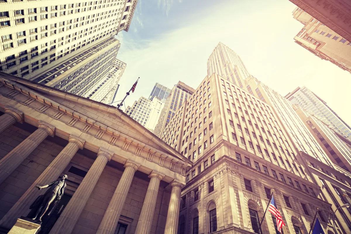 "Wall Street Analyst Bullish on AI Stock with 200% Growth Potential"