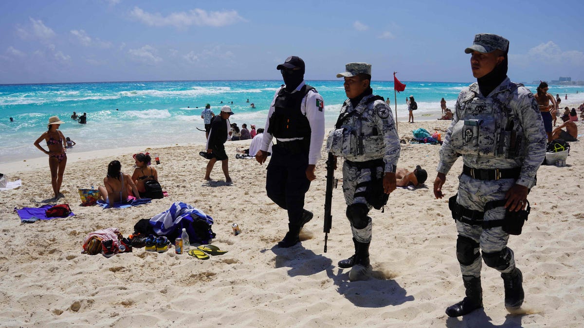 Featured image for Mexican authorities discover 8 bodies in Cancun resort.