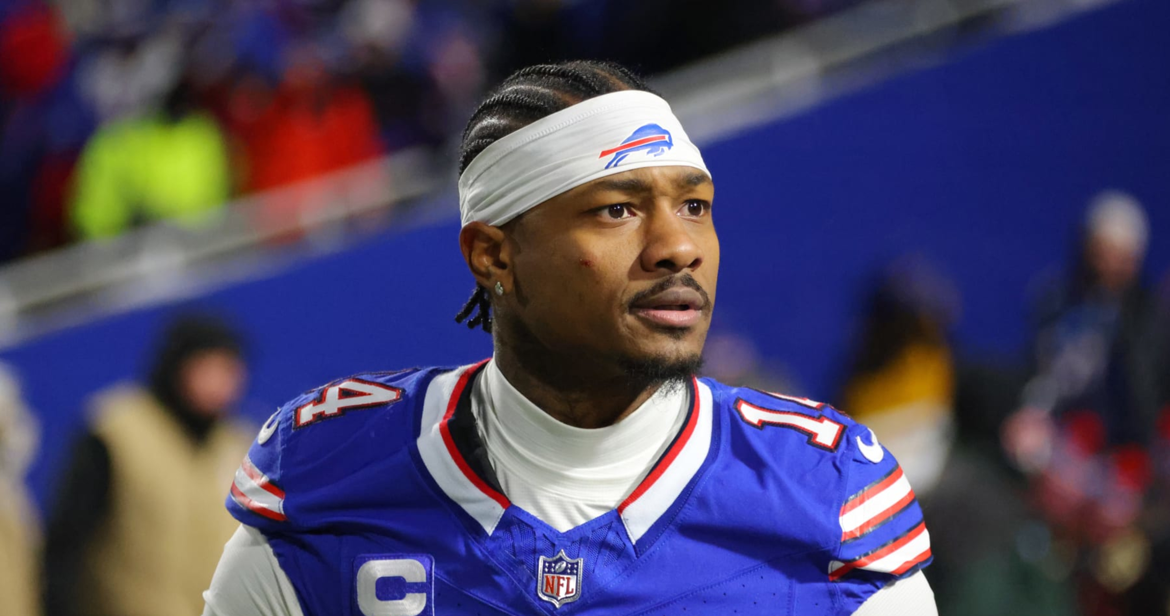 "Bills Fans React to Stefon Diggs Trade to Texans with Hilarious Memes"