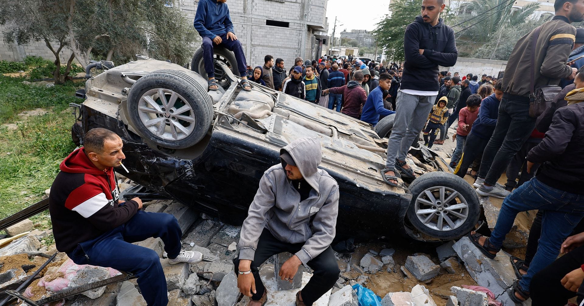 Featured image for "Hamas in Cairo for Ceasefire Talks as Deal Looms"