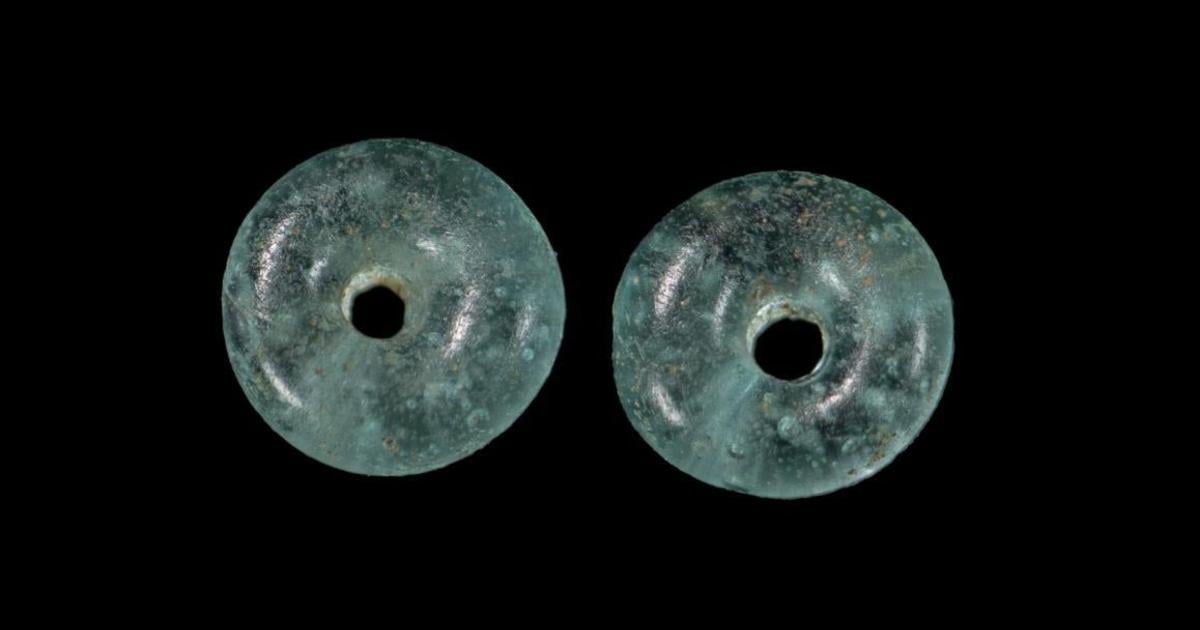 Featured image for "Ancient Grave Unveils Teen Girl, Child, and Treasures in U.K.: A Striking Discovery"