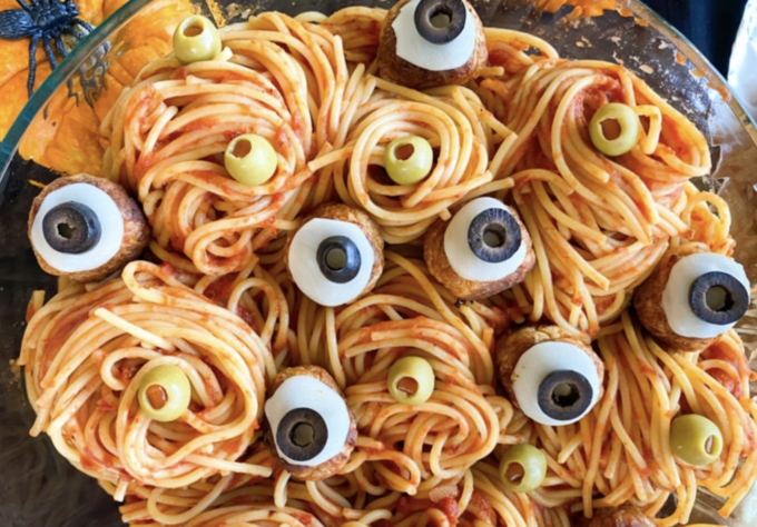 Featured image for "Deliciously Spooky Halloween Snacks and Recipes for All Ages"