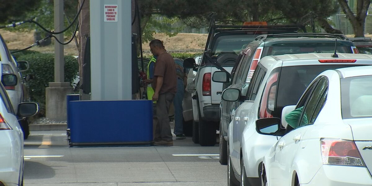 Oregonians Embrace Self-Service Gas Stations After 72-Year Wait