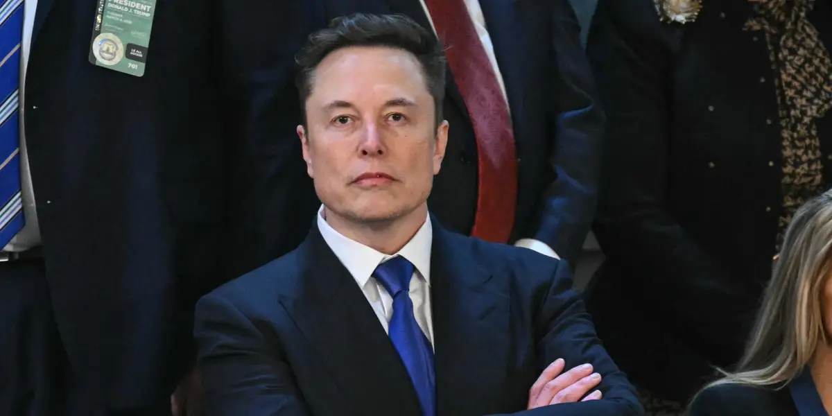 Featured image for Elon Musk Clashes with Tesla Analysts Over Company Oversight