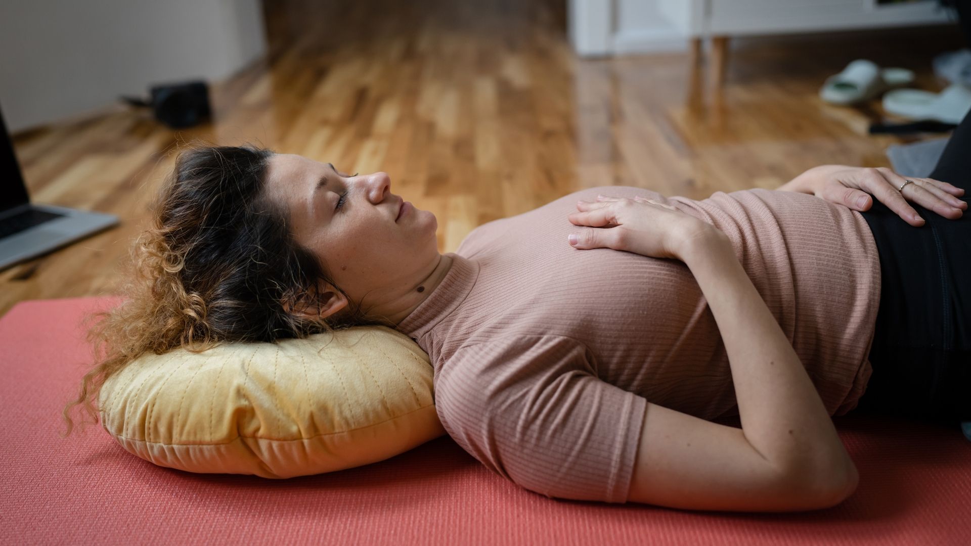 Featured image for Yoga Moves to Relieve Neck Pain and Improve Posture