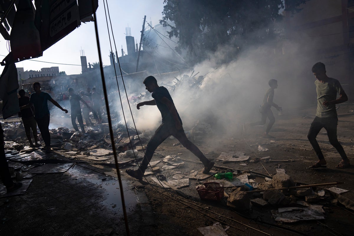 Israel-Hamas War: IDF Targets Gaza City Tunnels, Former PM Opposes Ceasefire, Troops Fight Amid Calls for Pause