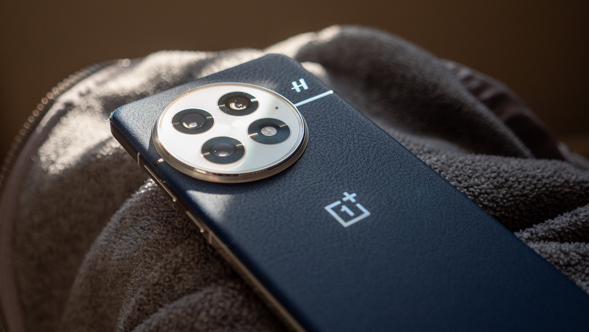 Featured image for Top Smartphone Picks of 2025: Deals, Reviews, and Comparisons