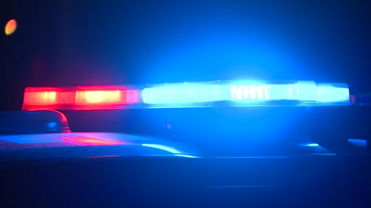 Police search for suspect in OKC hotel stabbing.
