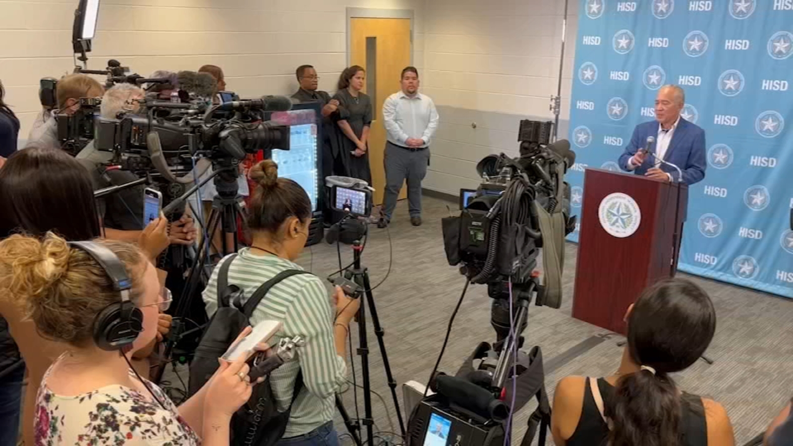 Featured image for Houston ISD Superintendent Mike Miles Implements Changes in Select Schools.