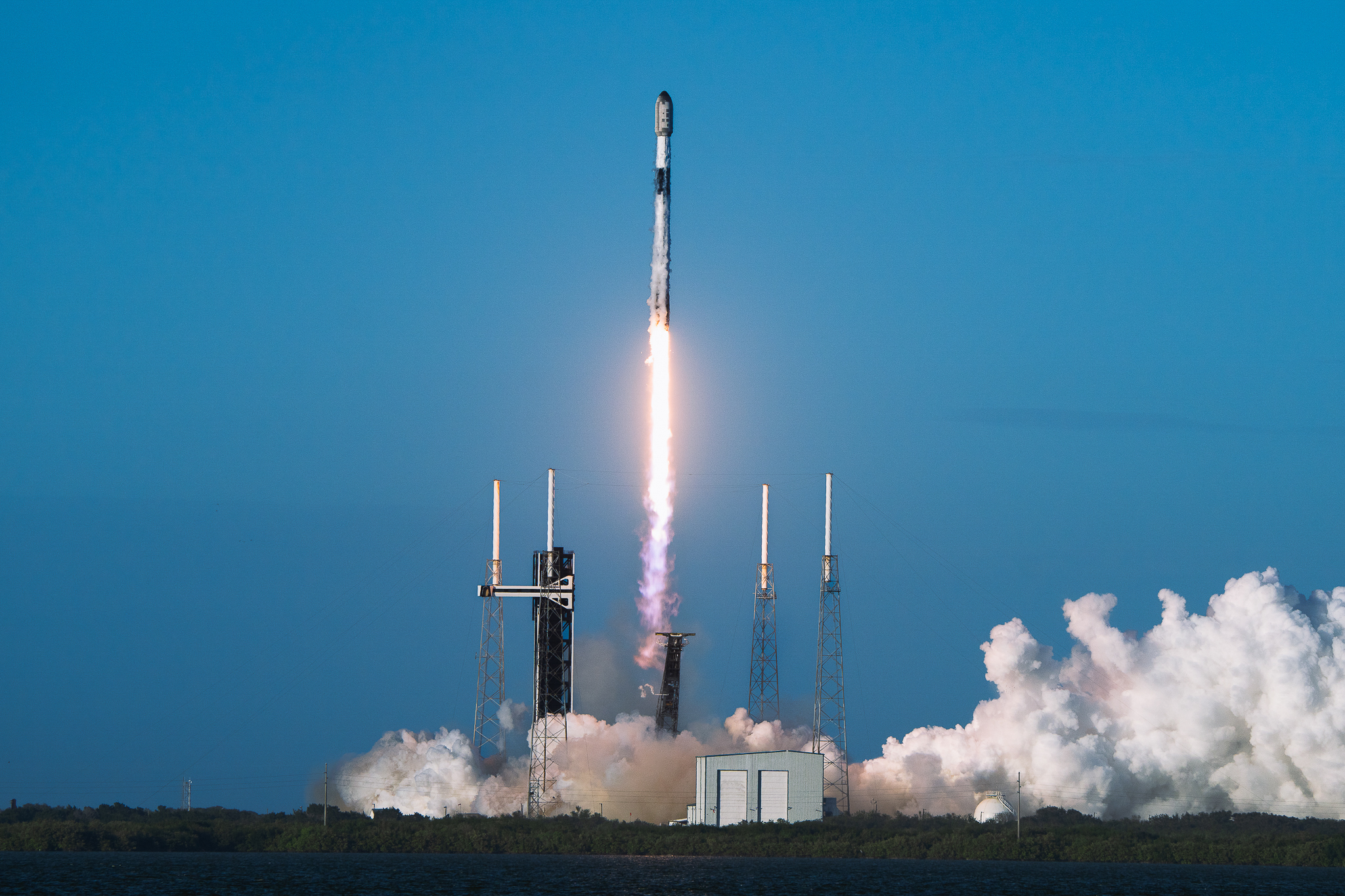 SpaceX Achieves Multiple Launch Milestones with Starlink and Customer Satellites