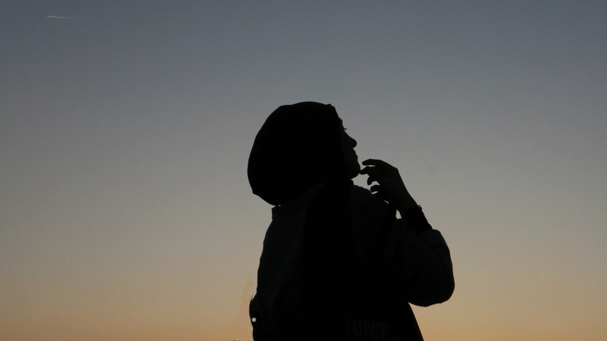 Astrology and Tarot Horoscopes for April 15-22, 2023.