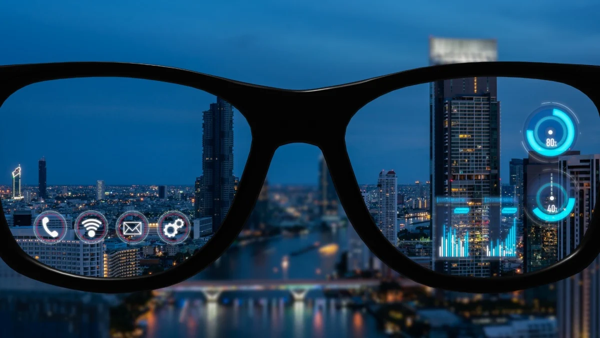 Featured image for 2025: The Year of Smart Glasses Revolution